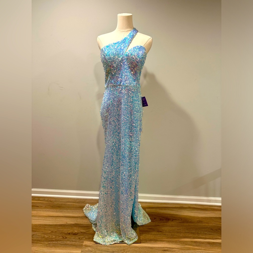 One shoulder prom•pageant•special occasion dress! Size 10 NWT.